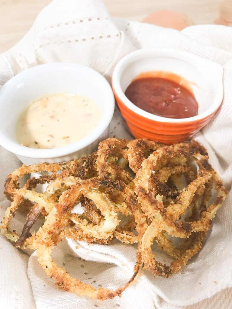 Easy Baked Onion Rings | Homemade | recipe | baked | easy | sauce | healthy | how to make | home | sweet onion | simple |