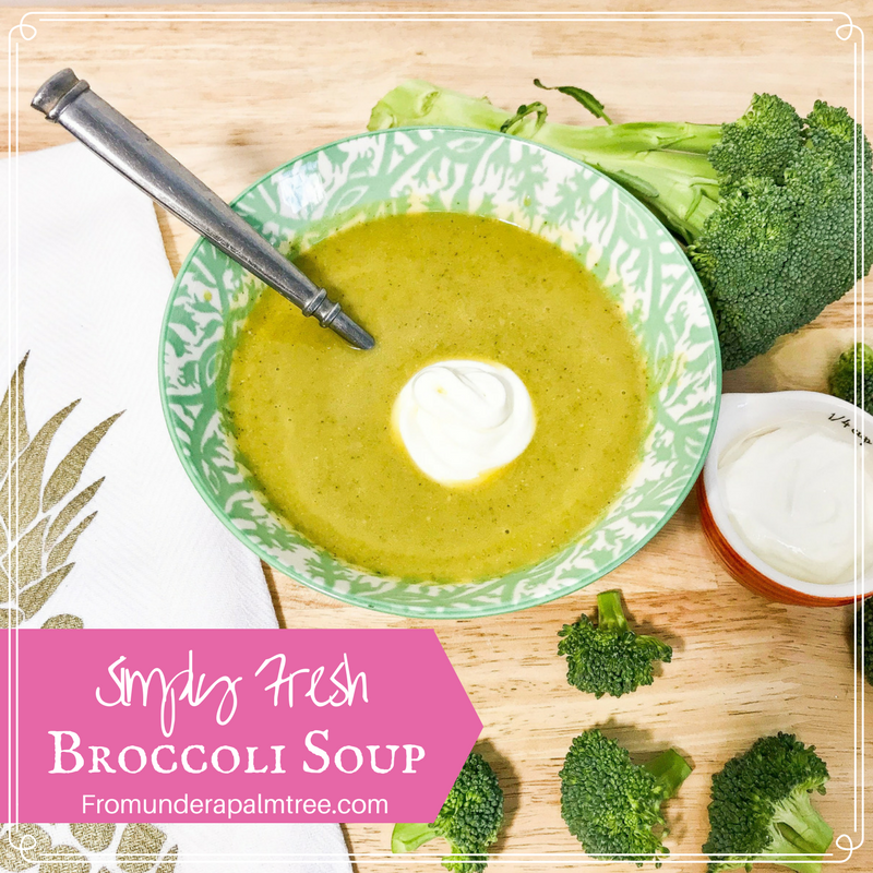 Simply Fresh Broccoli Soup | Easy Broccoli Soup | Recipe | Healthy | Dinner | Lunch | Snack | Apple | Onion | low-sodium | sour cream | vegetarian | low-calorie | low-fat | 