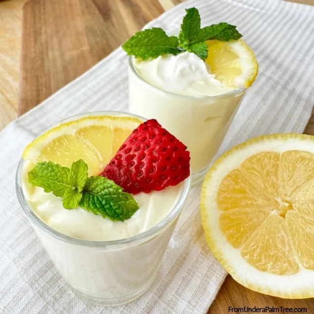 New Low Carb Lemon Mousse!! Recipe on the blog👇🏻Click for link in bio  @fromunderapalmtree.#lowcarb #keto #lowcarbdiet #lowcarbdesserts #lemon #lemonmousse #easyketorecipes #easylowcarb #mommyblogger #lifestyleblogger #fromunderapalmtree